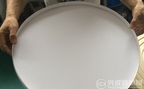 蛋糕盒粘蓋成型機(jī)采用哪種熱熔膠，不同熱熔膠有何區(qū)別？